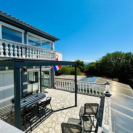 Maria Апартаменты *